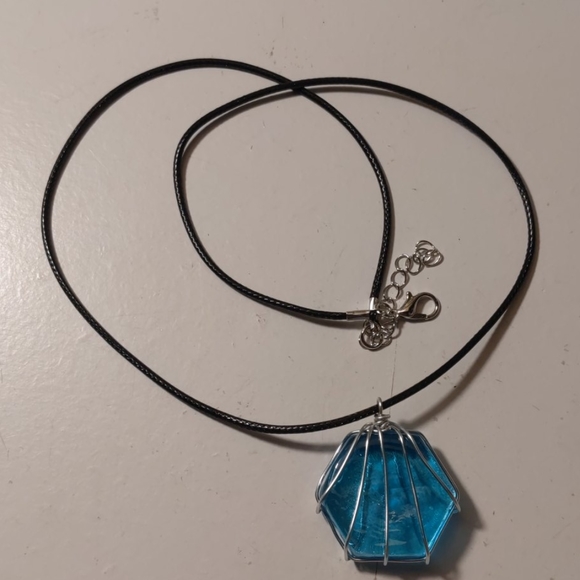 Handmade Necklace Pendant - Picture 3 of 4